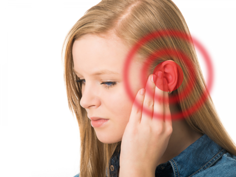 ألم الأذن..ما هي أسبابه وما علاجها – معلومة تعكس صحتك 